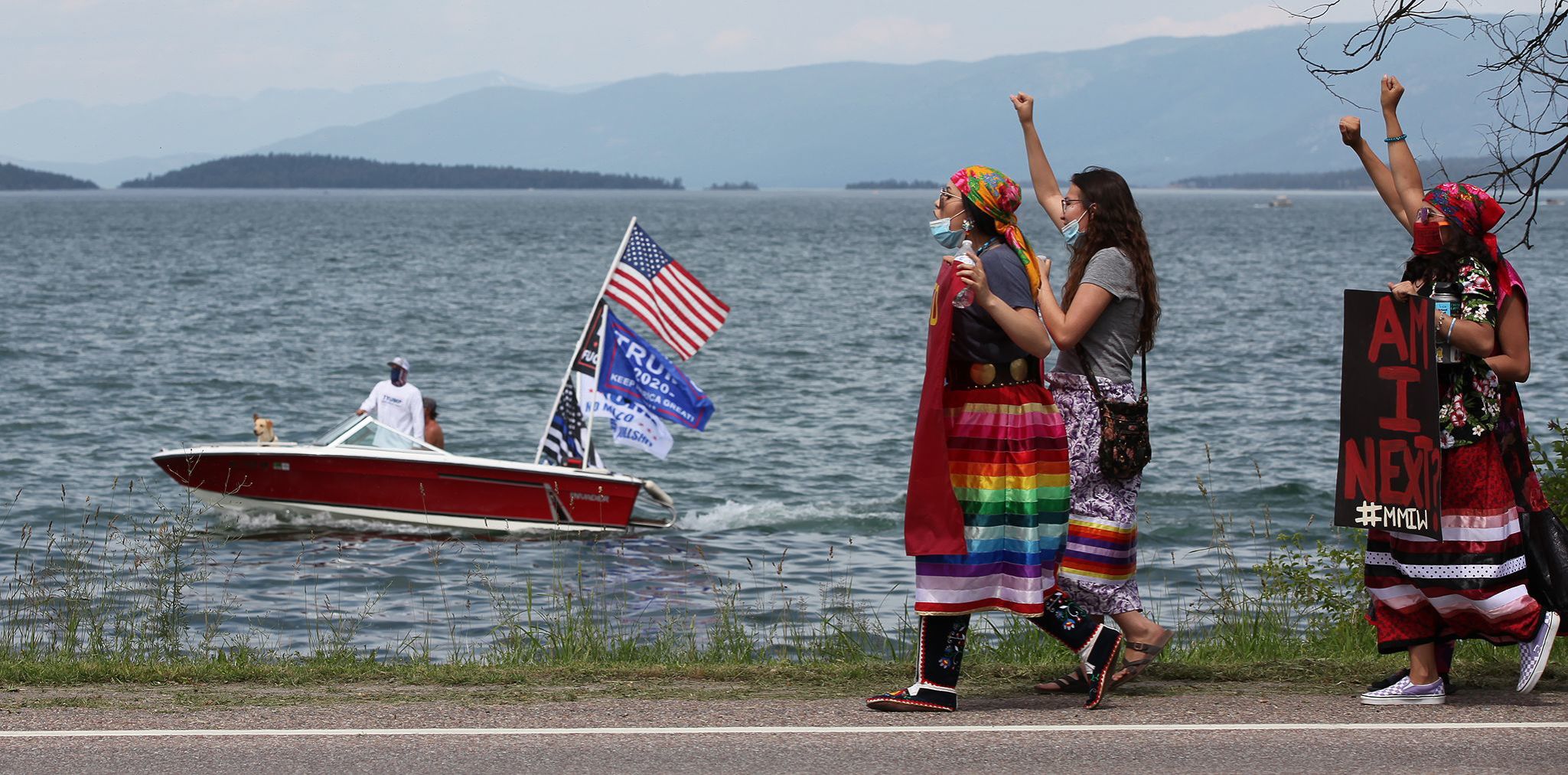 Trump supporter boat